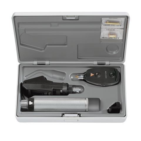Diagnostik Set: HEINE BETA 200 Strich-Skiaskop, BETA 200 Ophthalmoskop von Ophthal-Optics – Onlineshop für Augenärzte, Kliniken, Optiker & Händler | Ophthal-Optics